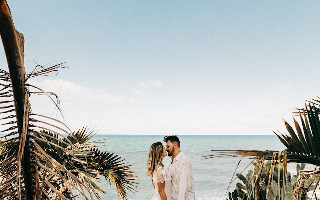 17 Best Beach Wedding Decorations For Beach Bums in 2020