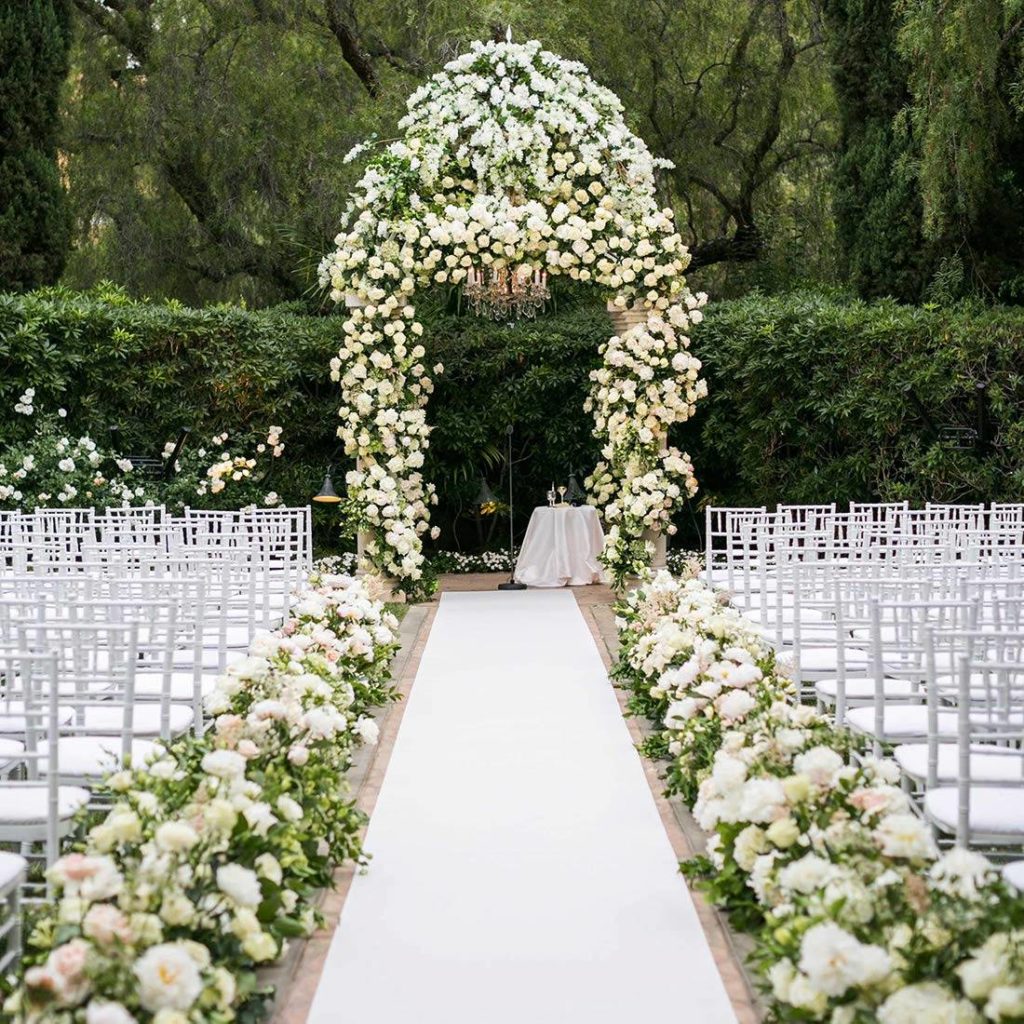 Aisle Runner Ideas Best Aisle Runner for Outdoor Weddings